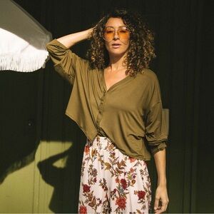 Jackson Rowe Swan Crop Olive Cardi